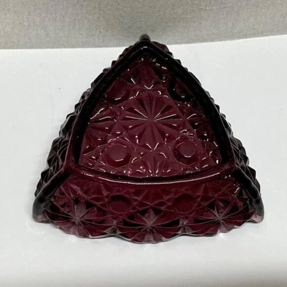 Vintage LG Wright Glass Amethyst Triangular Salt Dip Daisy Button Purple 2.5" - Picture 11 of 12